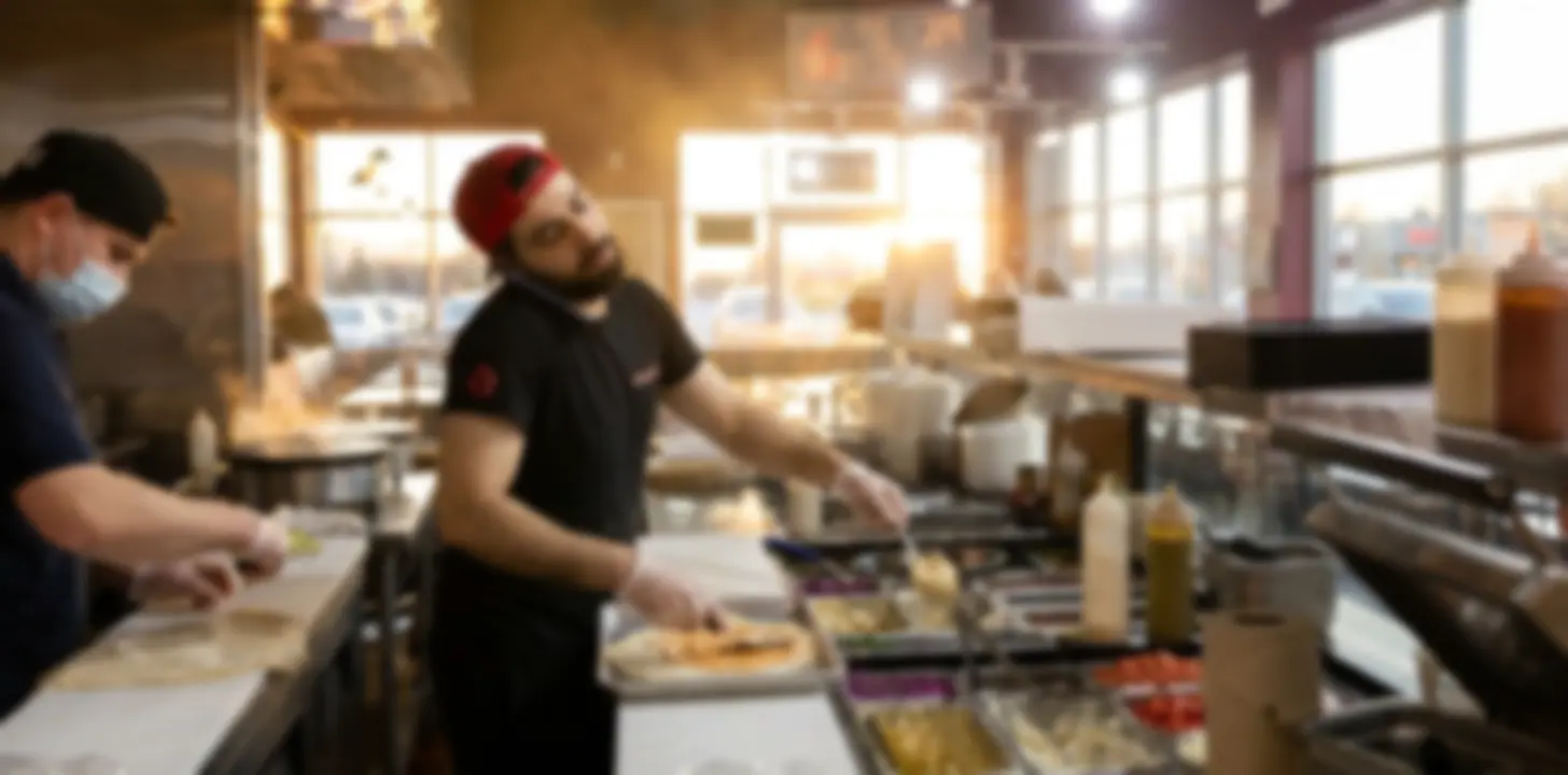Client qui commande seul un kebab depuis son t&eacute;l&eacute;phone